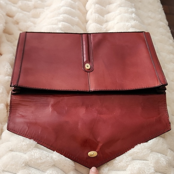 Beautiful Vintage Leather Clutch - Picture 6 of 11